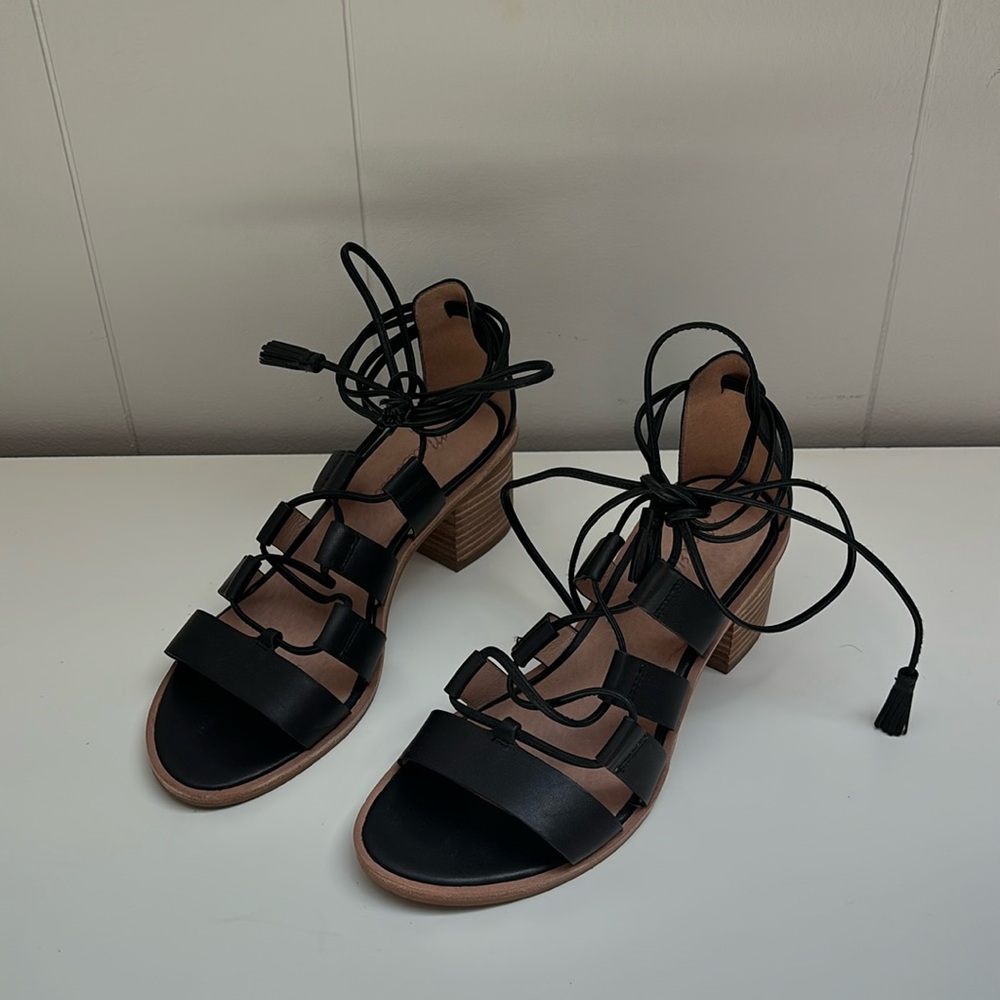 Madewell Daniela block heel lace up black sandal
